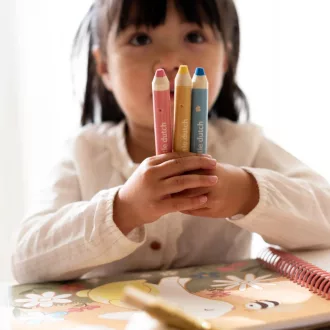   Little Dutch varázsfüzet színesceruzával Rosa és barátai