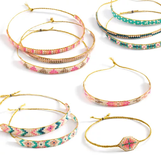 Djeco Ékszerkészítő készlet - Karkötők gyöngyszövéssel - Tiny beads