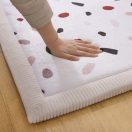 Hakuna matte memóriahabos puha gyerekszőnyeg 150x200 cm - Konfetti