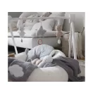 Babatornáztató fából,  fehér Jabadabado