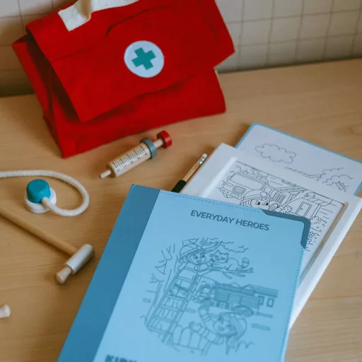 Kidywolf mintafüzet Kidydraw Pad 6 rajztáblához - Hétköznapi hősök - Everyday Heroes