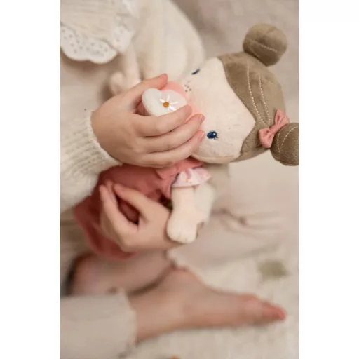 Little Dutch Rosa baba mózeskosárban