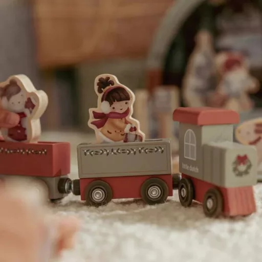 Little Dutch adventi ajándékdoboz kisvonattal