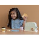 Little Dutch fa játék kenyérpirító szett FSC