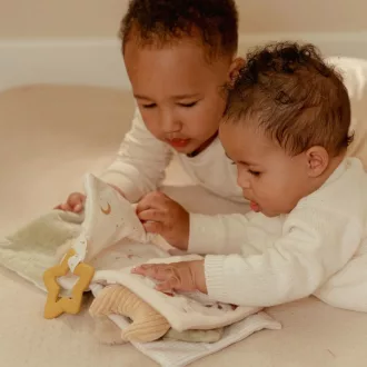 Little Dutch textil babakönyv nagy - Newborn Naturals