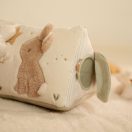 Little Dutch plüss készségfejlesztő háromszög - Newborn Naturals