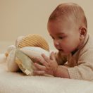 Little Dutch készségfejlesztő plüss labda - Newborn Naturals