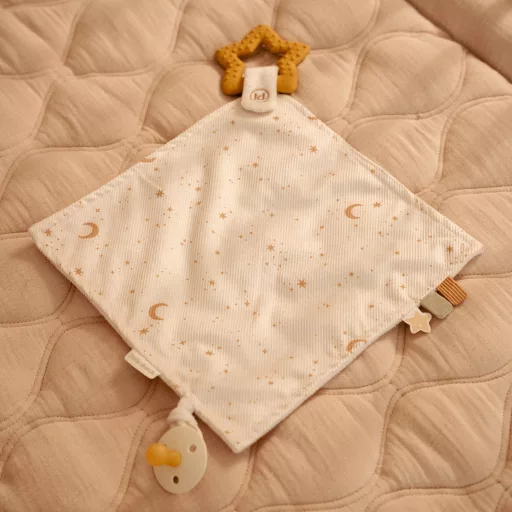 Little Dutch szundikendő rágókával - Newborn Naturals