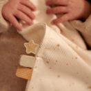 Little Dutch szundikendő rágókával - Newborn Naturals