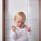 Matchstick Monkey szónikus baba fogkefe - Maki púderrózsaszín