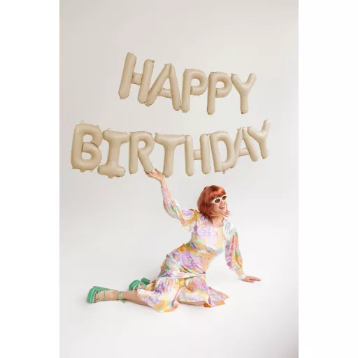 Felirat fólia lufi - Happy Birthday - bézs - 340 × 35 cm