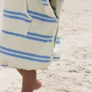 Sunnylife fürdőponcsó - Sid the Seagull Blue Stripe