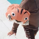 Sunnylife karúszó - Tino the Tiger Clay 