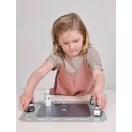 Tender Leaf - Fa elektromos autók töltőállomással