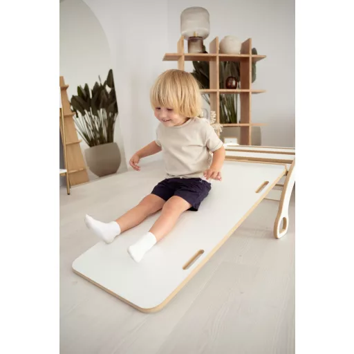 Montessori hinta felhős csúszdával